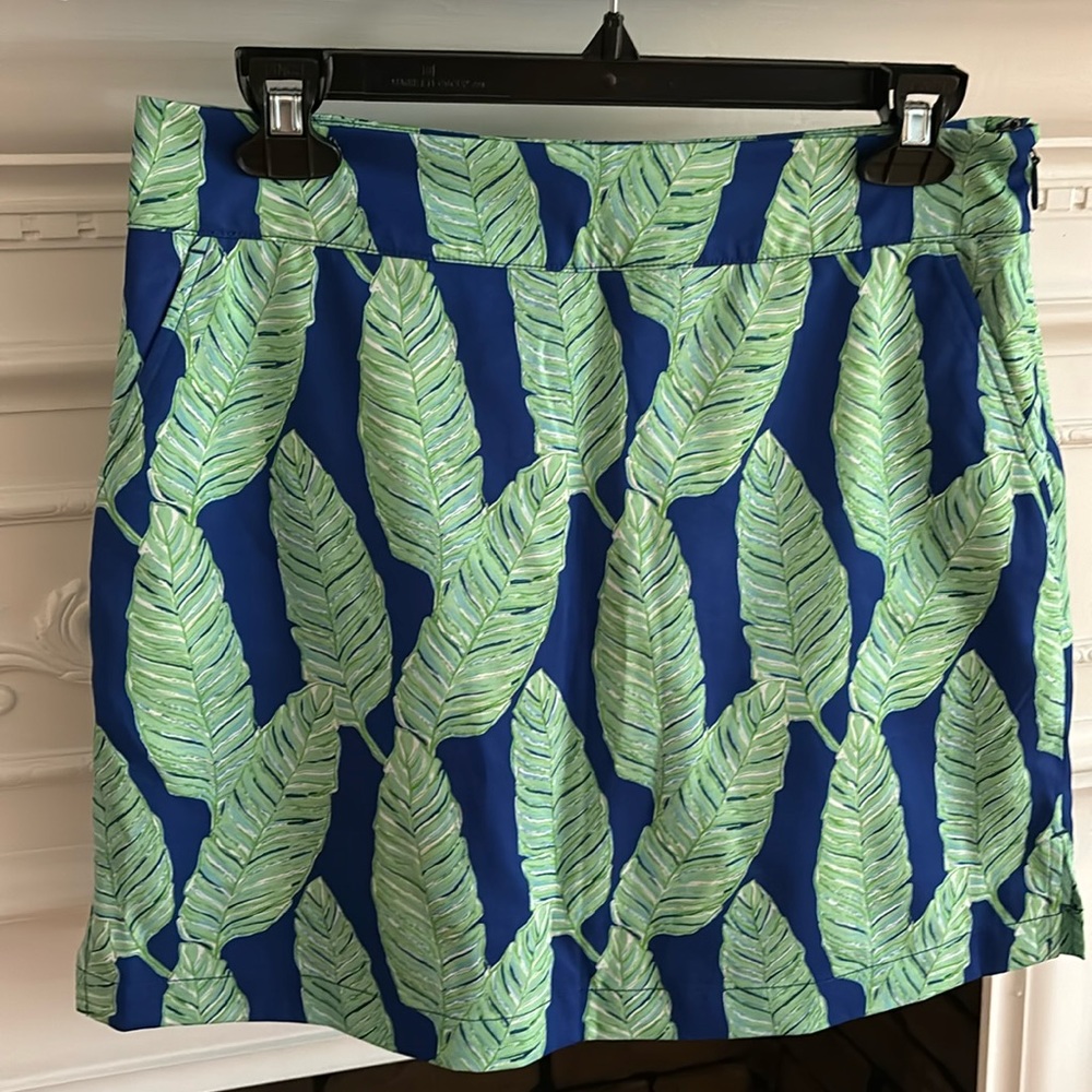 Women’s Vineyard Vines Performance Golf Skort in Palm Print